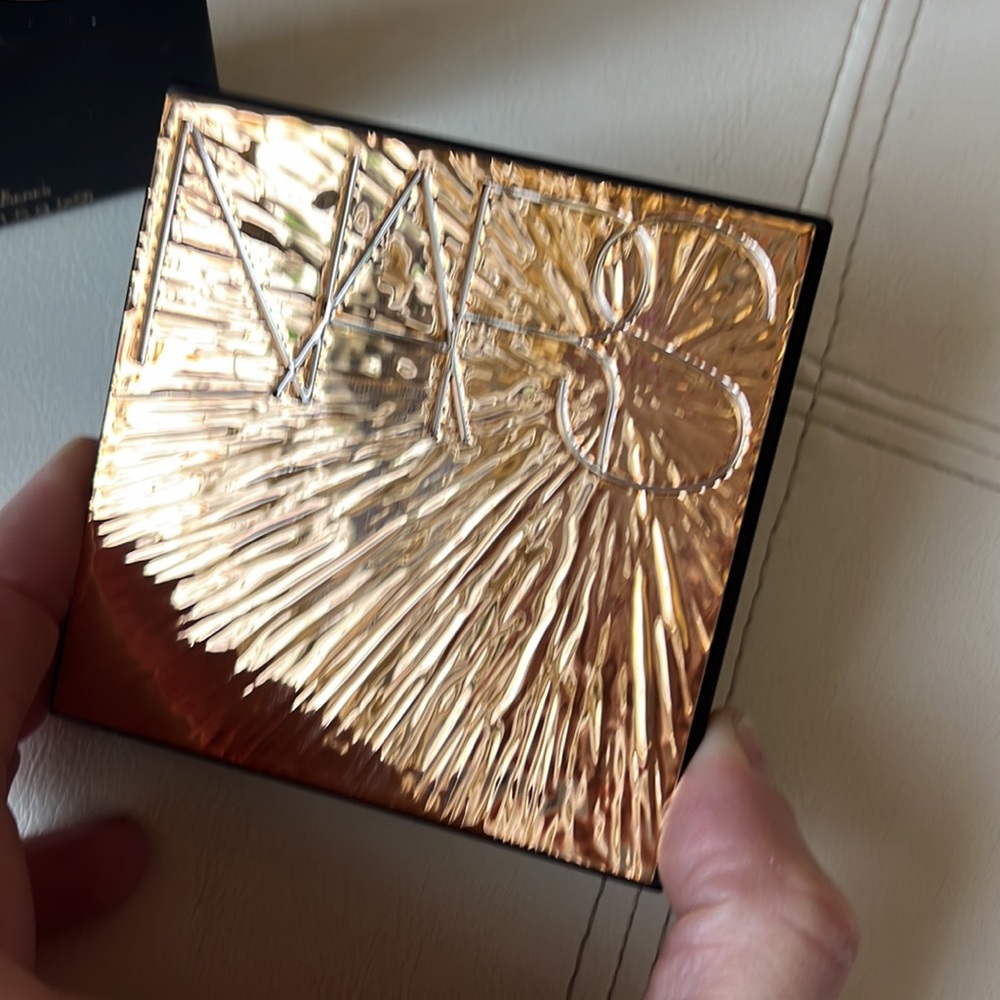 Nars - Picture 7 of 8